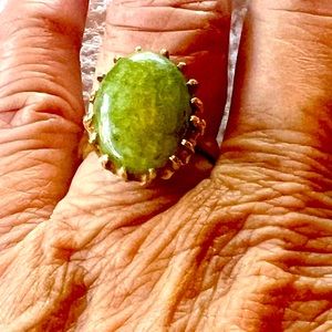 10k yellow gold ring with jade stone. Size 5.